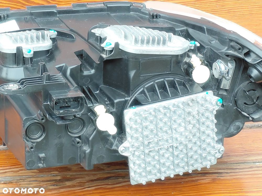 Lampa prawy przód bmw x1 f48 full led USA - 7