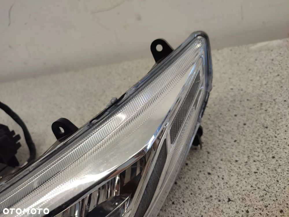 Lampa przód, przednia, reflektor Aprilia Tuona 125 RS125 RS 125 - 17
