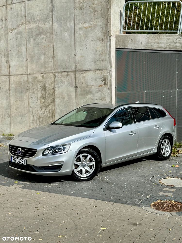 Volvo V60 D4 Geartronic Momentum - 3