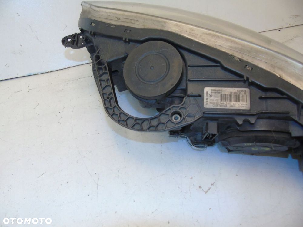 Citroen C5 III lampa prawa 9672694080 - 4