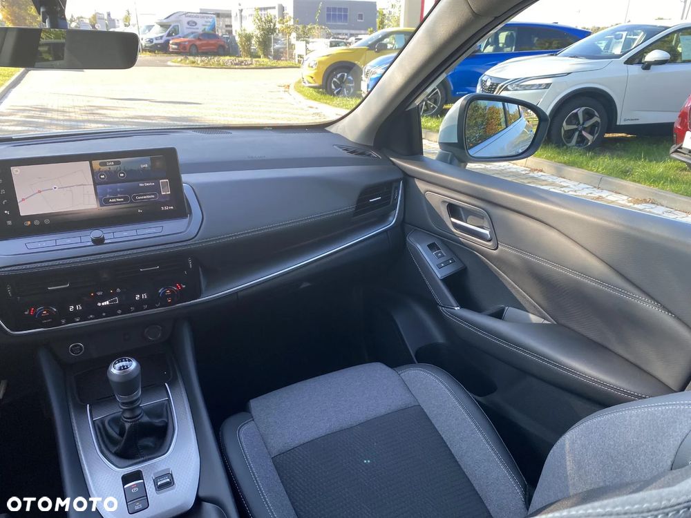 Nissan Qashqai 1.3 DIG-T mHEV N-Connecta - 27