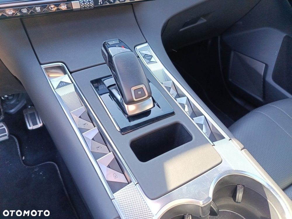 DS Automobiles DS 7 Crossback - 16