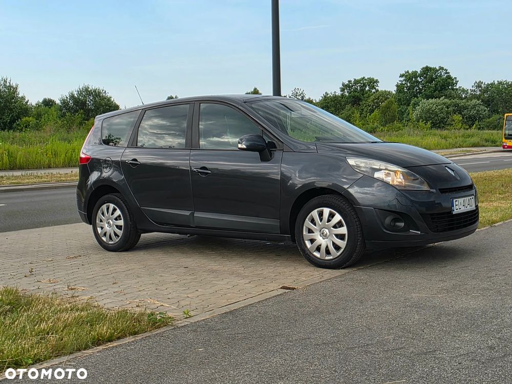 Renault Grand Scenic dCi 130 FAP Dynamique - 6