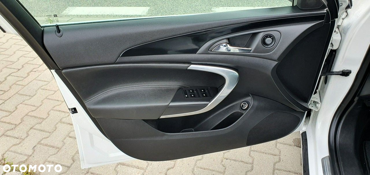 Opel Insignia - 11