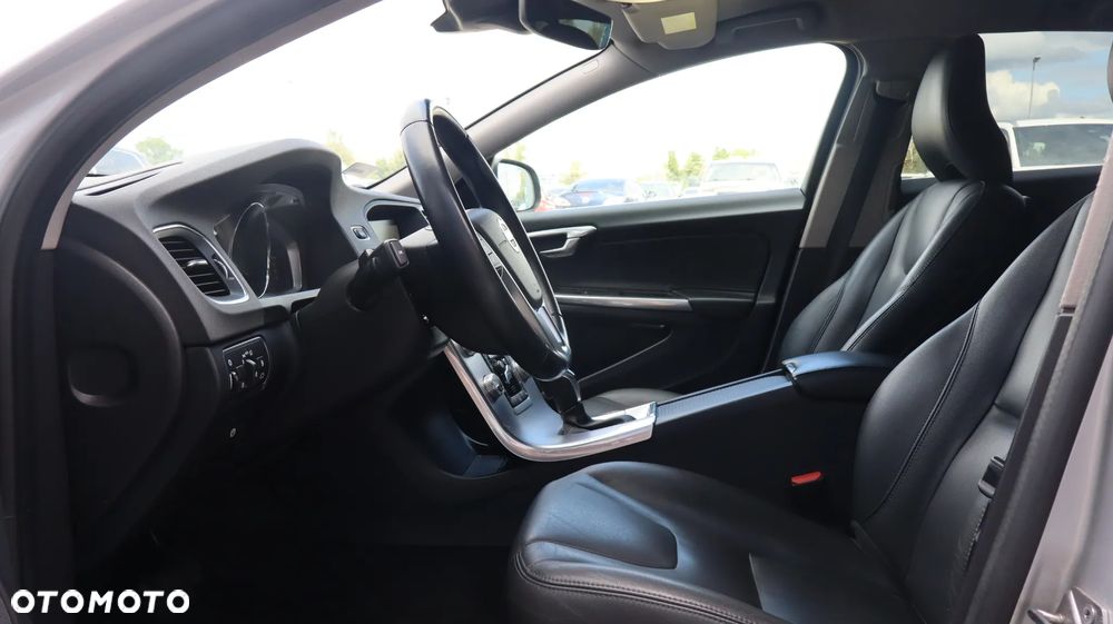 Volvo V60 D3 Drive-E Summum - 15