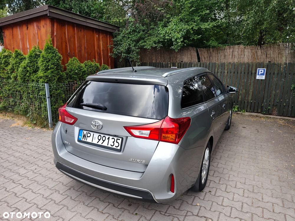 Toyota Auris 2.0 D-4D Premium - 9