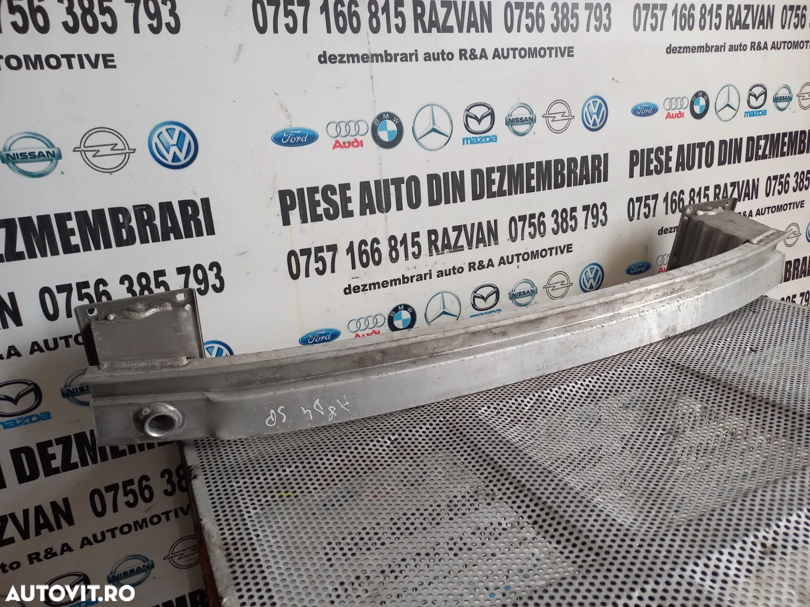 Armatura Bara Spate Audi A8 4H D4 An 2010-2011-2012-2013-2014-2015-2016-2017 Dezmembrez Audi A8 4H - 3