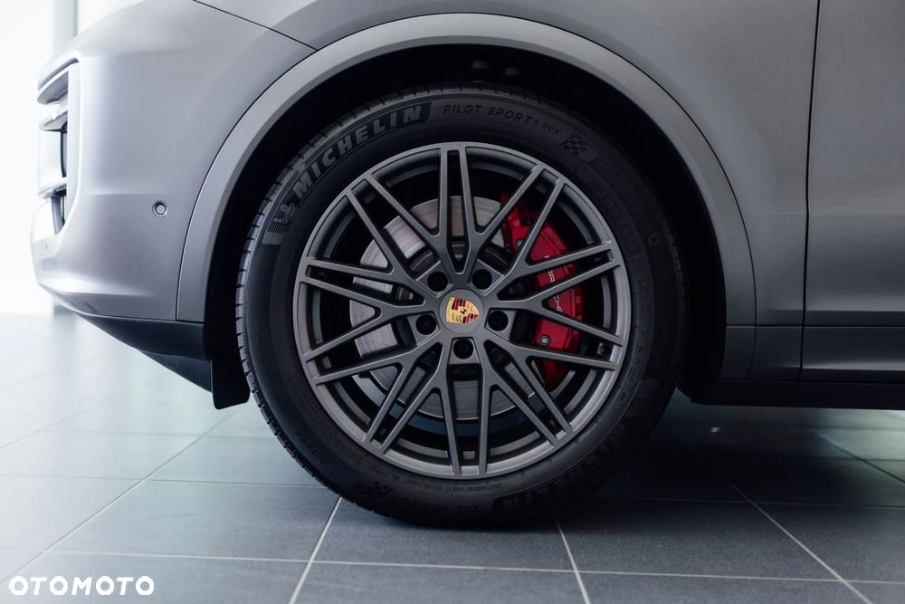 Porsche Cayenne S E-Hybrid PHEV - 33