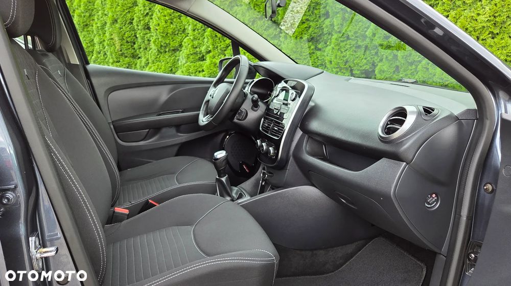 Renault Clio 1.2 16V 75 Limited - 24