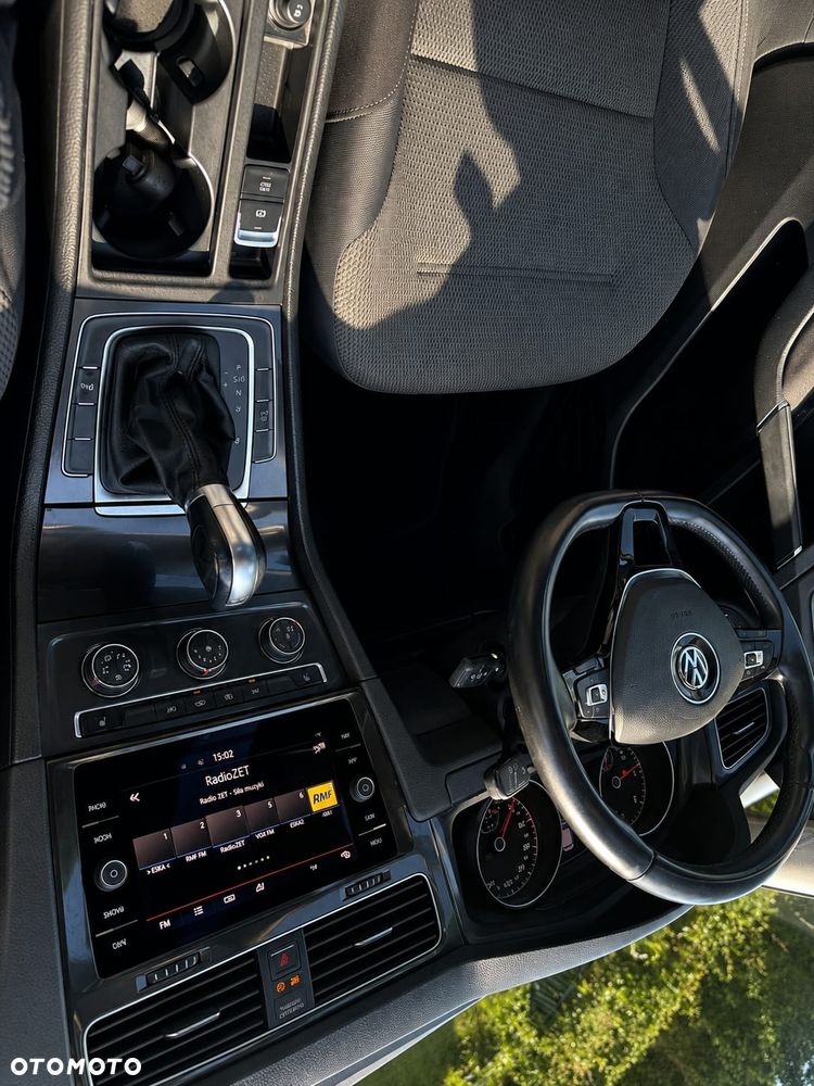 Volkswagen Golf - 9