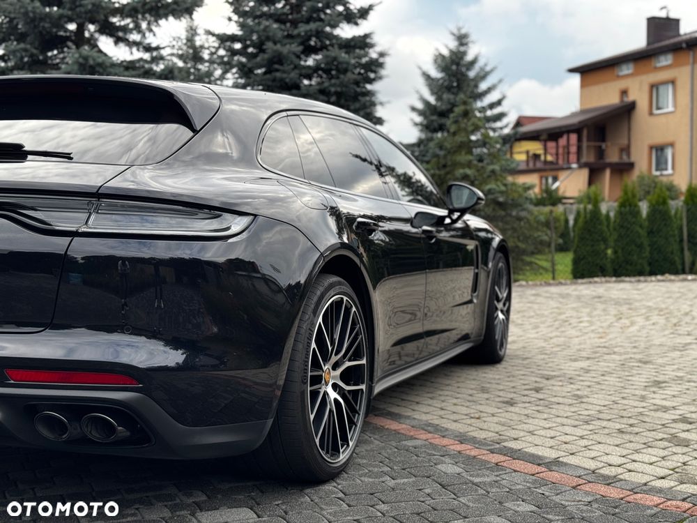 Porsche Panamera 4 E-Hybrid Platinum Edition - 33