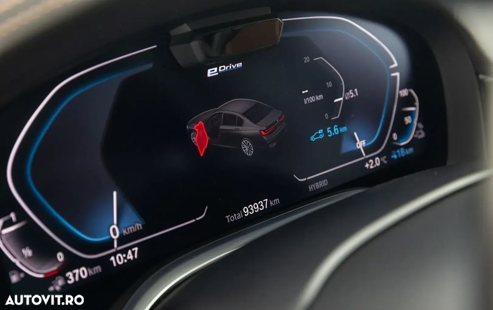 BMW Seria 7 745Le xDrive AT PHEV - 35