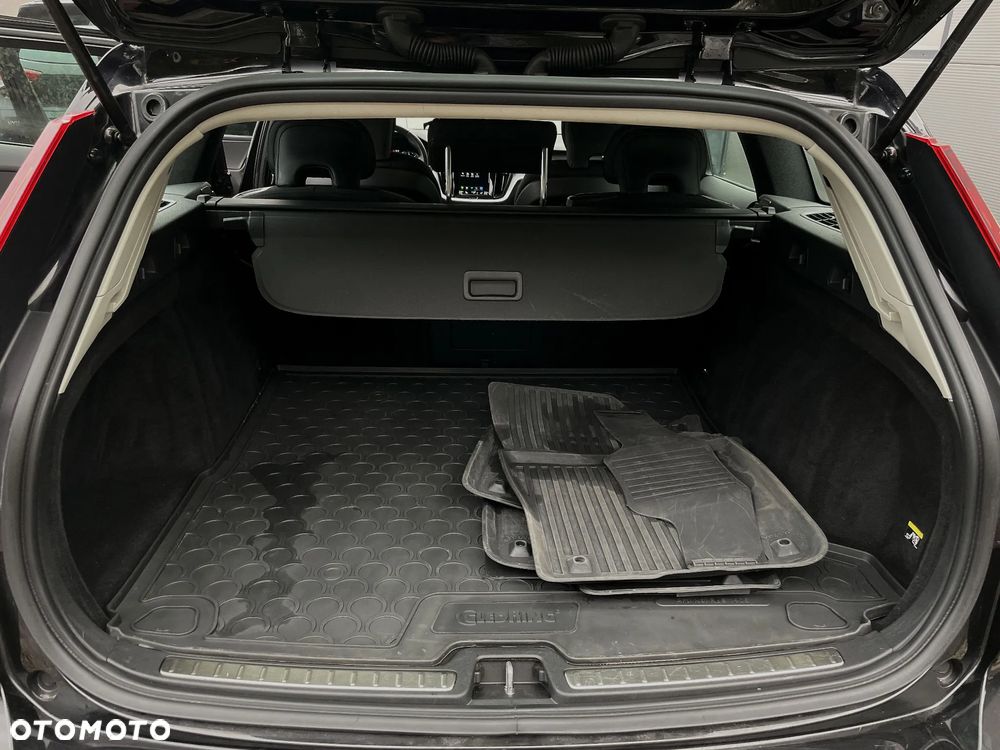 Volvo V60 D4 Geartronic Summum - 37