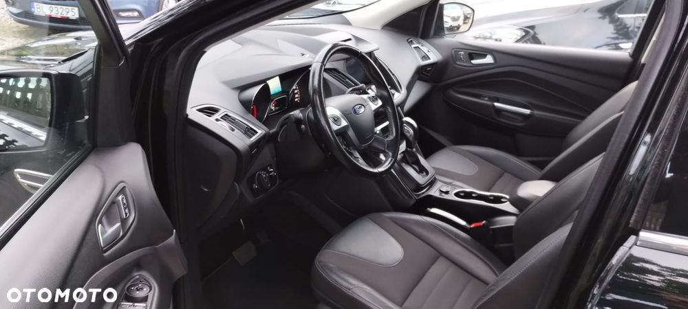 Ford Kuga 2.0 TDCi 4x4 Titanium - 29