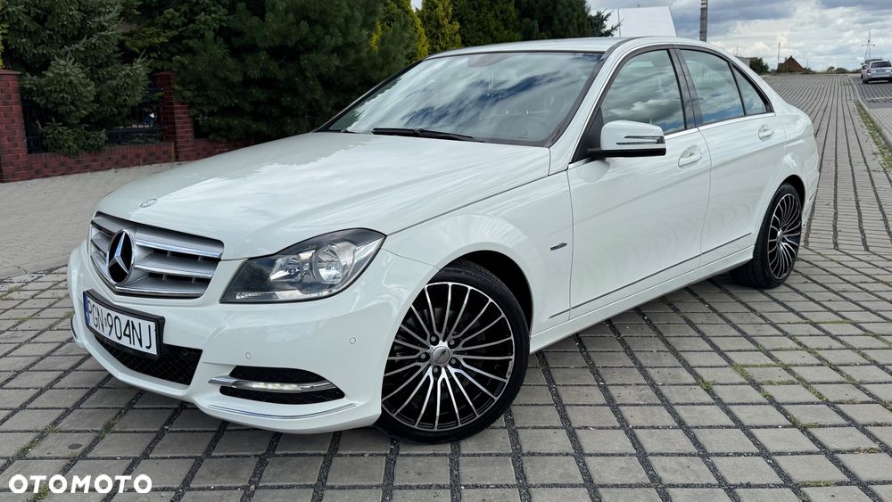 Mercedes-Benz Klasa C 180 BlueEFFICIENCY 7G-TRONIC Avantgarde - 2