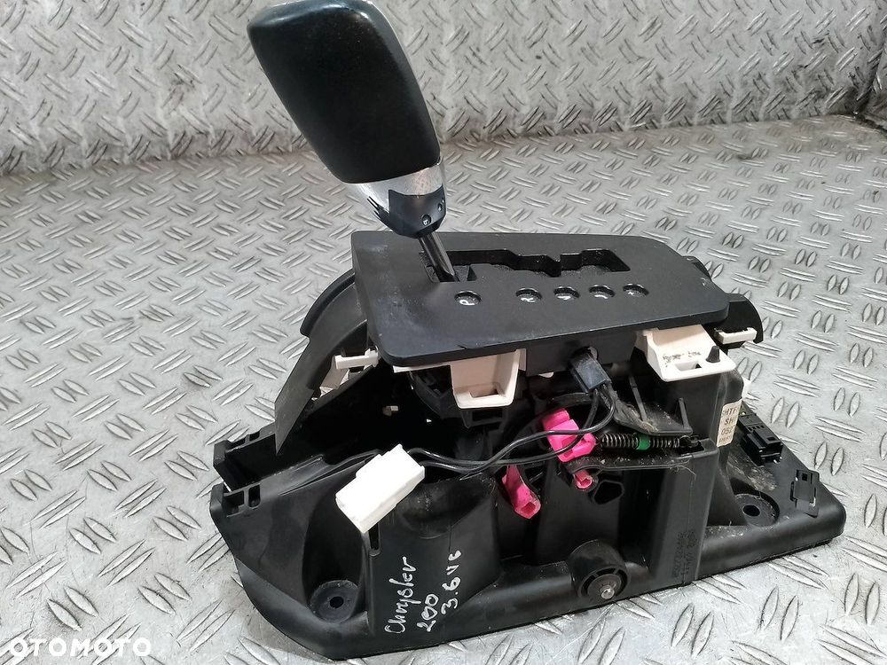 LEWAREK ZMIANY BIEGÓW CHRYSLER 200 (JS) 05273244 3.6 V6 - 2