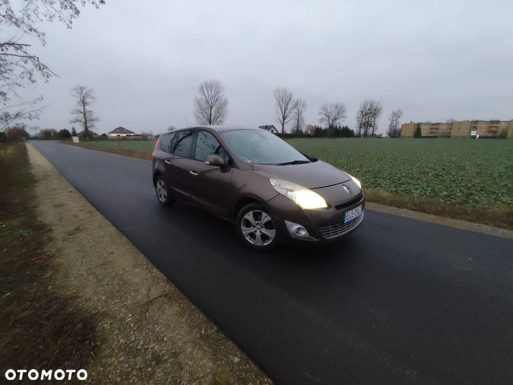 Renault Grand Scenic TCe 130 Bose Edition - 31