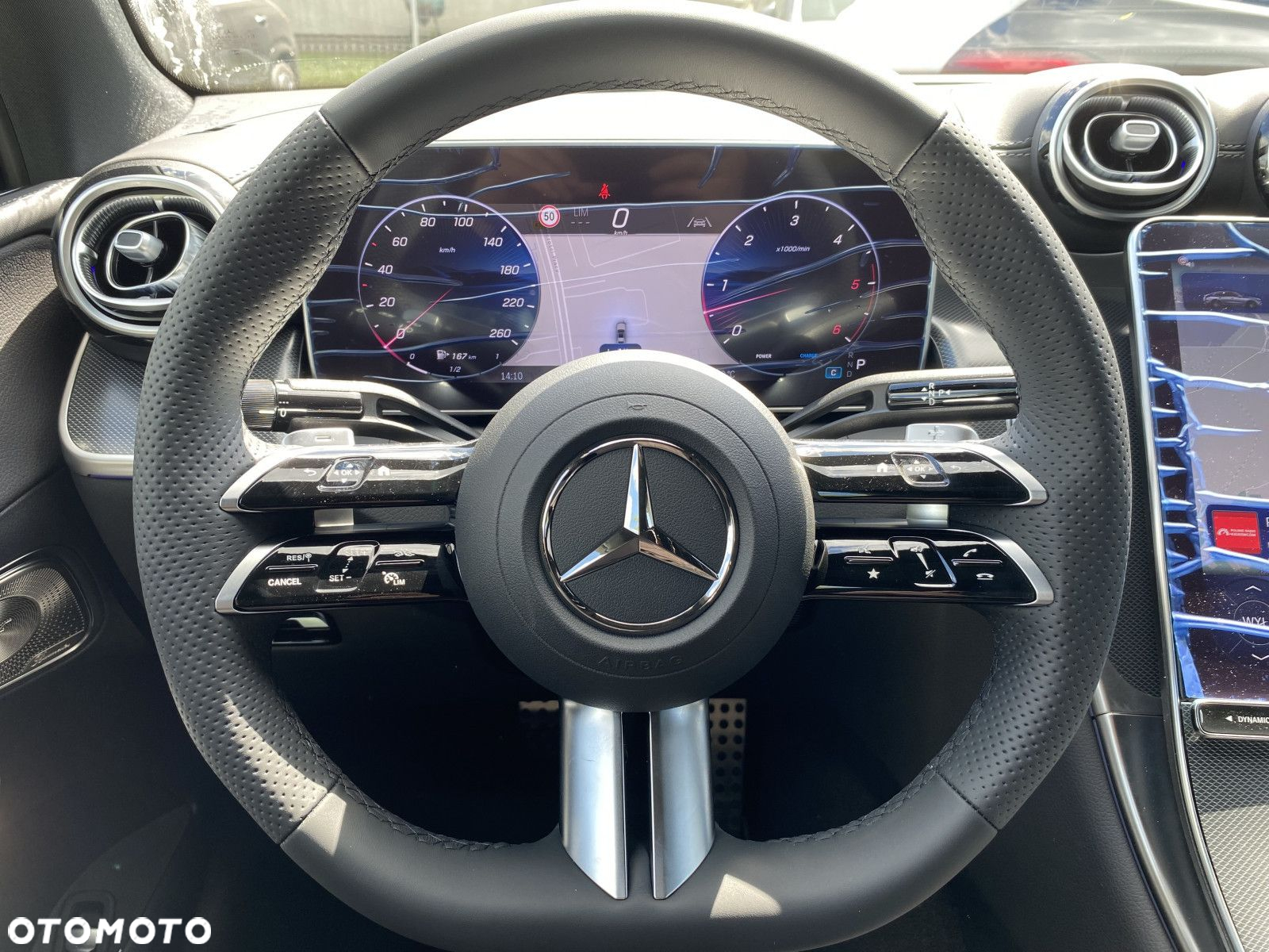 Mercedes-Benz GLC - 10