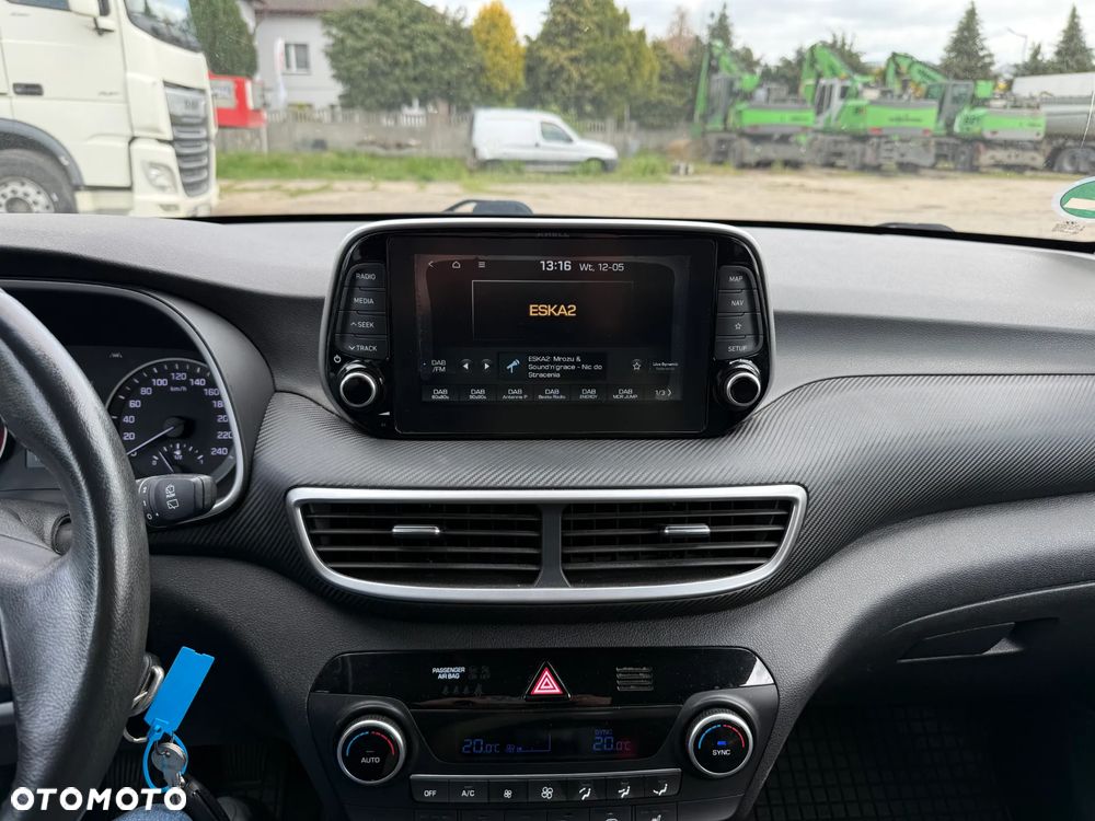 Hyundai Tucson blue 1.6 GDi 2WD Navi - 19