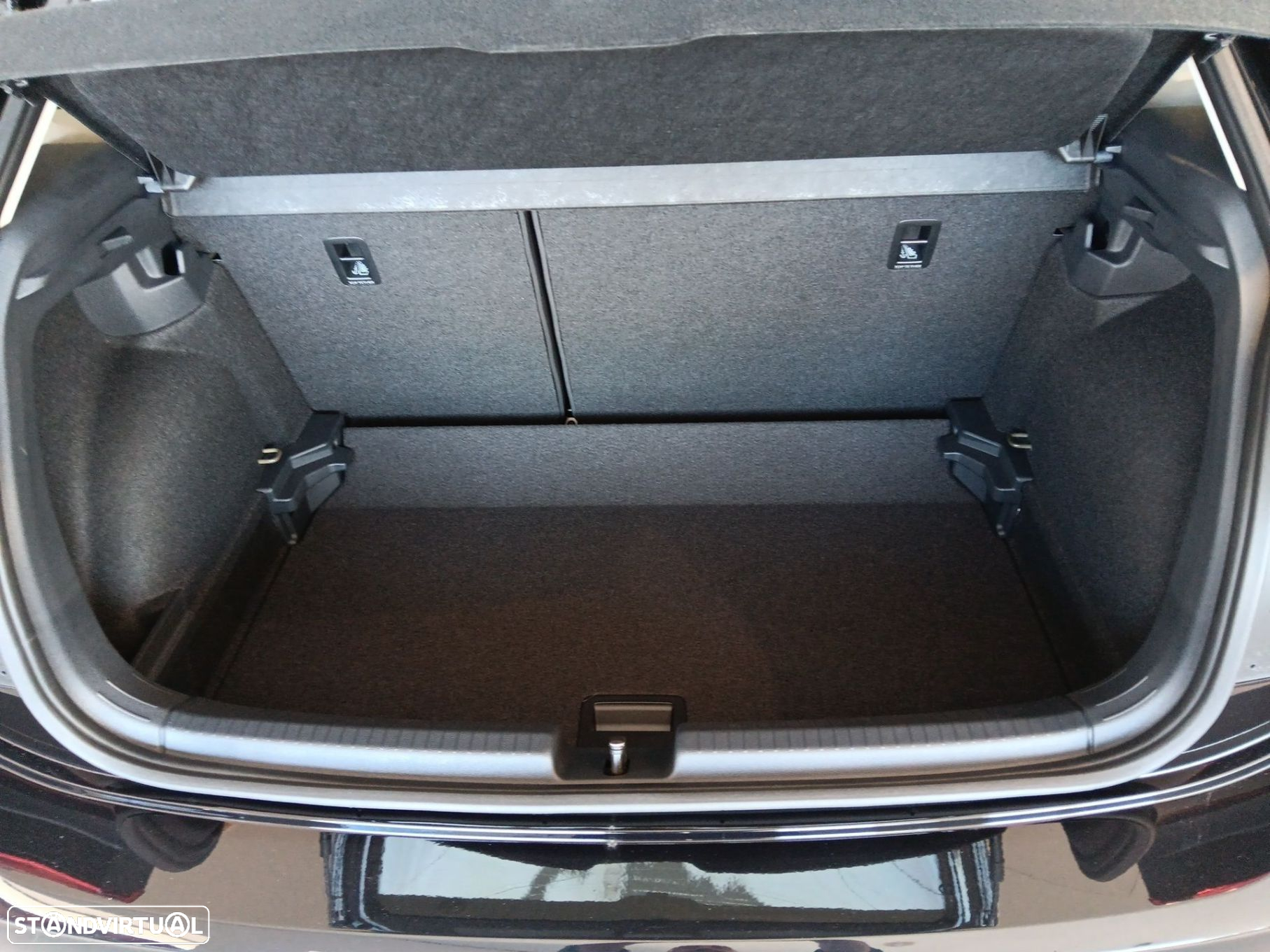 VW Polo 1.0 TSI Urban DSG - 9