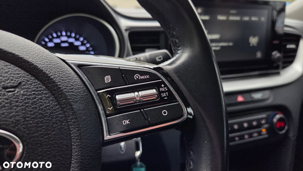 Kia Ceed - 27