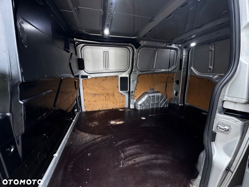 Ford Transit Custom - 12