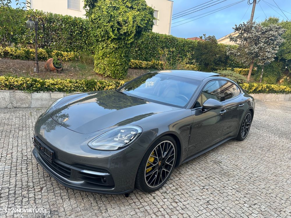 Porsche Panamera 4 S - 5