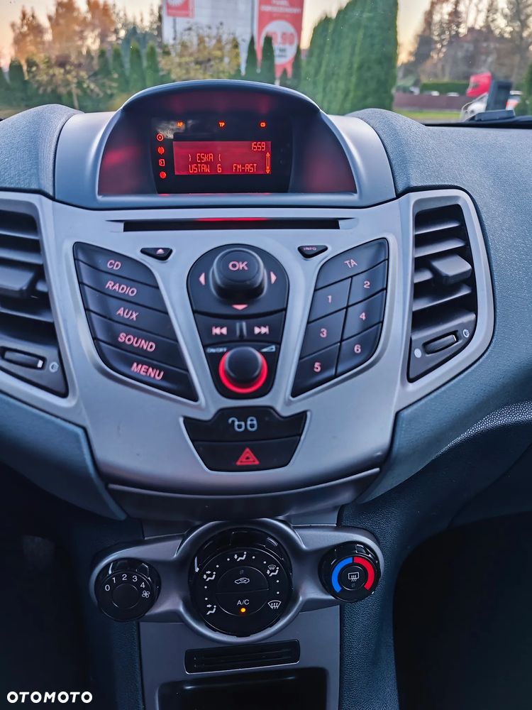 Ford Fiesta 1.25 Silver X - 14