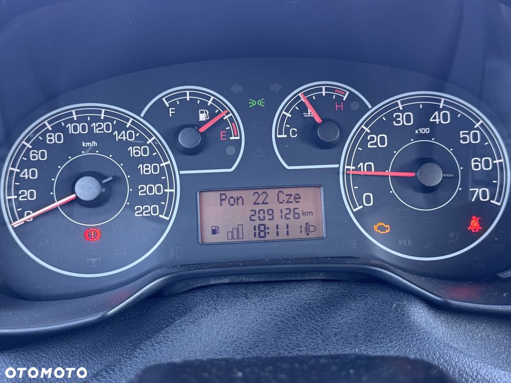 Fiat Grande Punto - 7