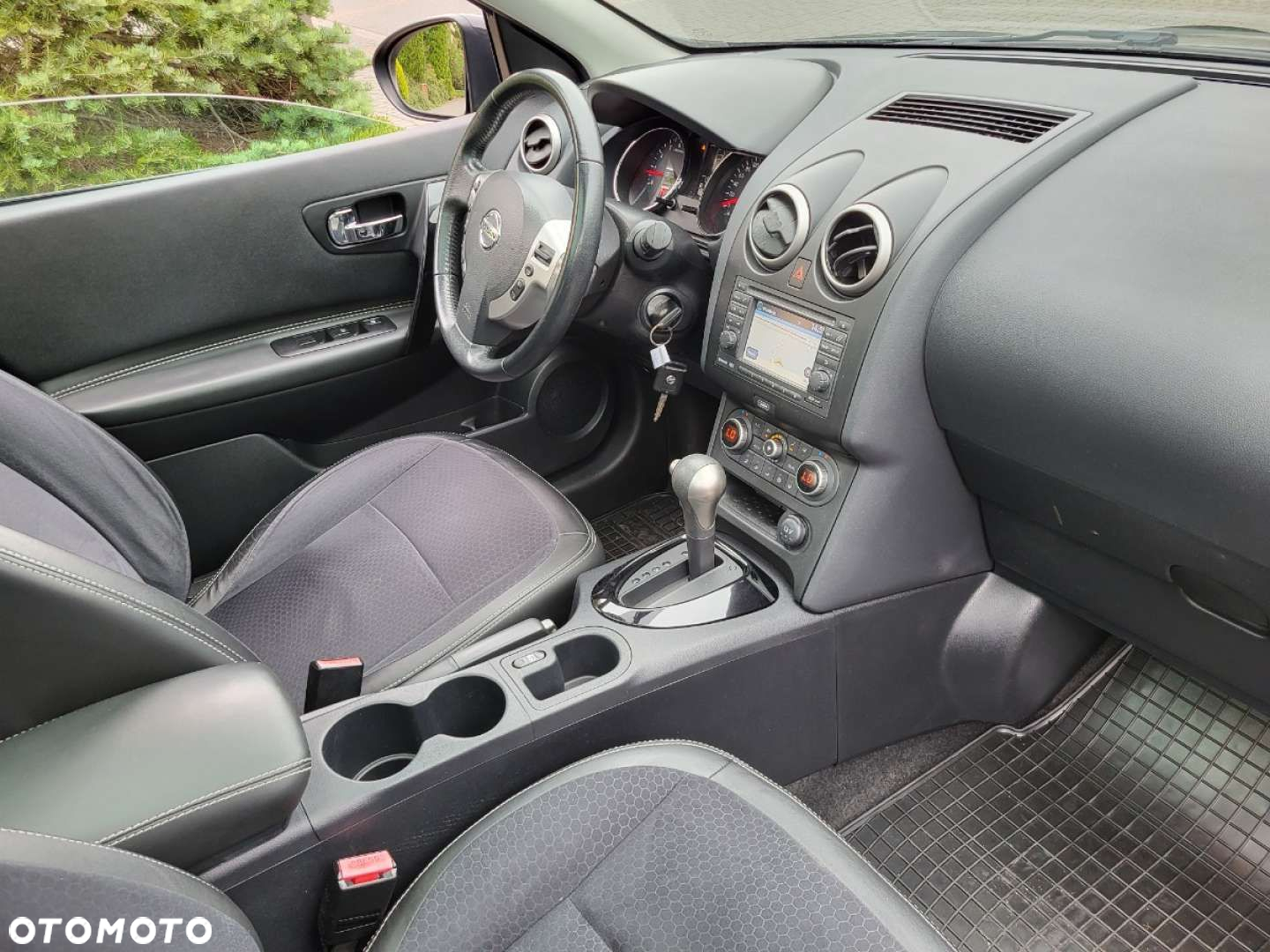 Nissan Qashqai - 10