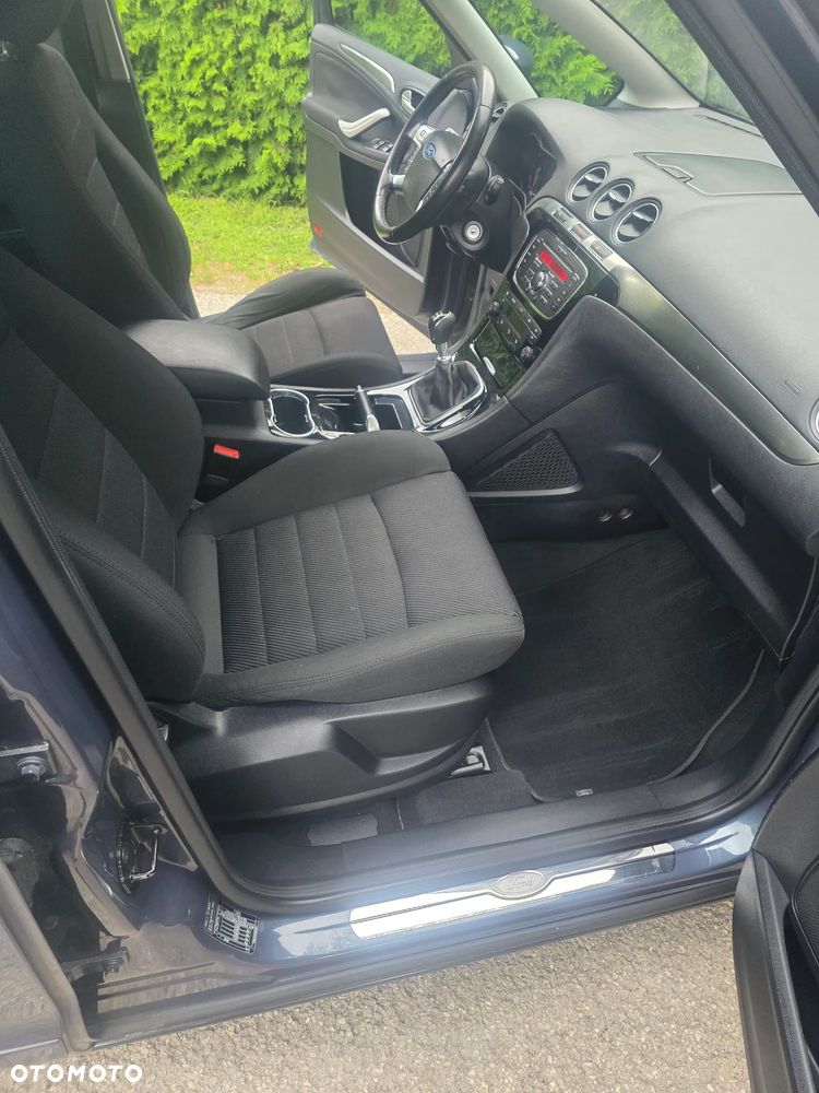 Ford S-Max - 15