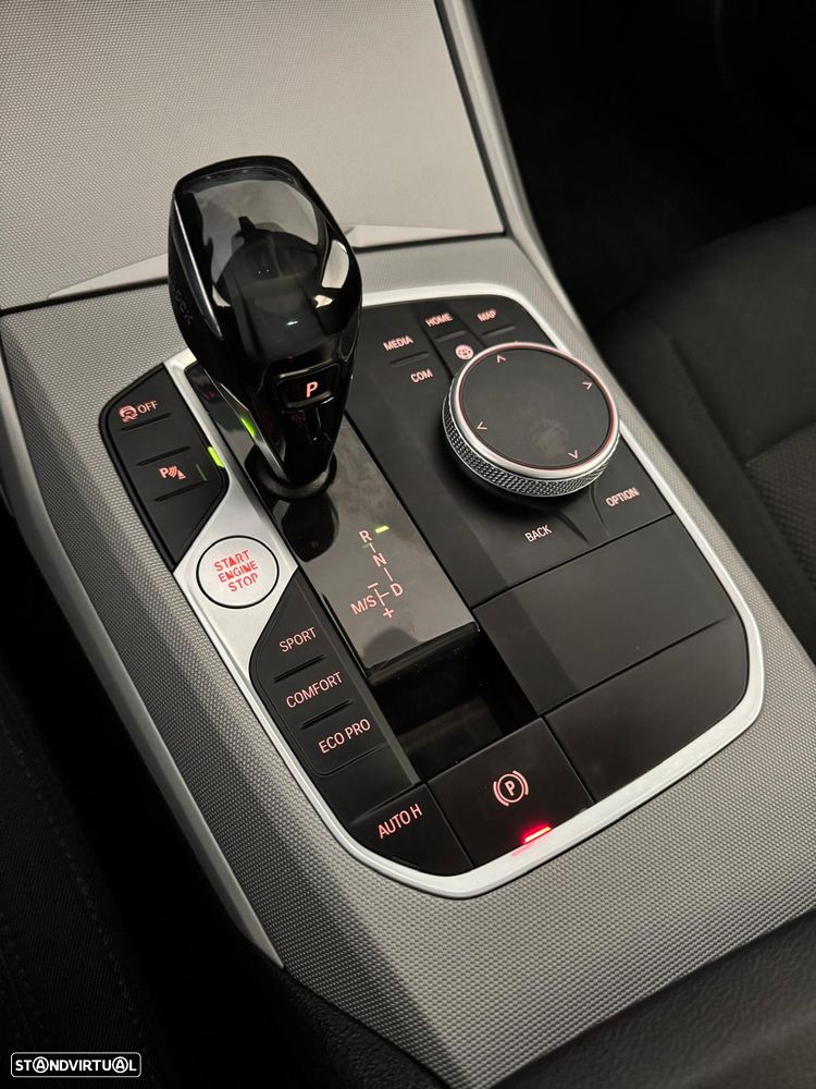 BMW 320 d Line Sport Shadow Auto - 11