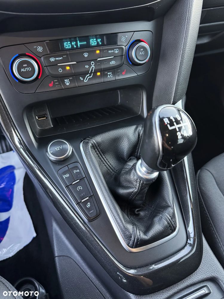 Ford Focus 2.0 TDCi SYNC Edition ASS - 39