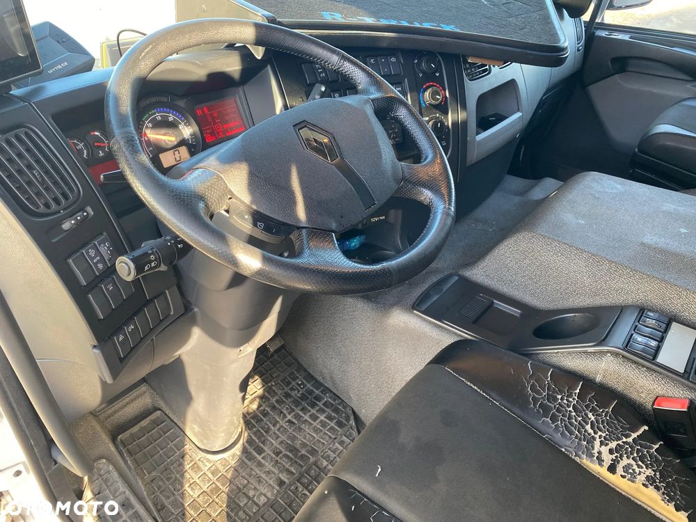 Renault D-WIDE + LOHR EUROLOHR - 28