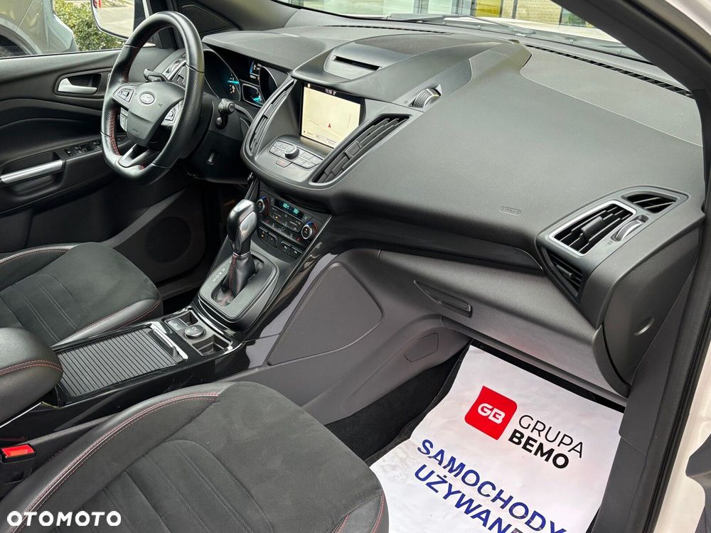 Ford Kuga 2.0 TDCi AWD ST-Line - 14