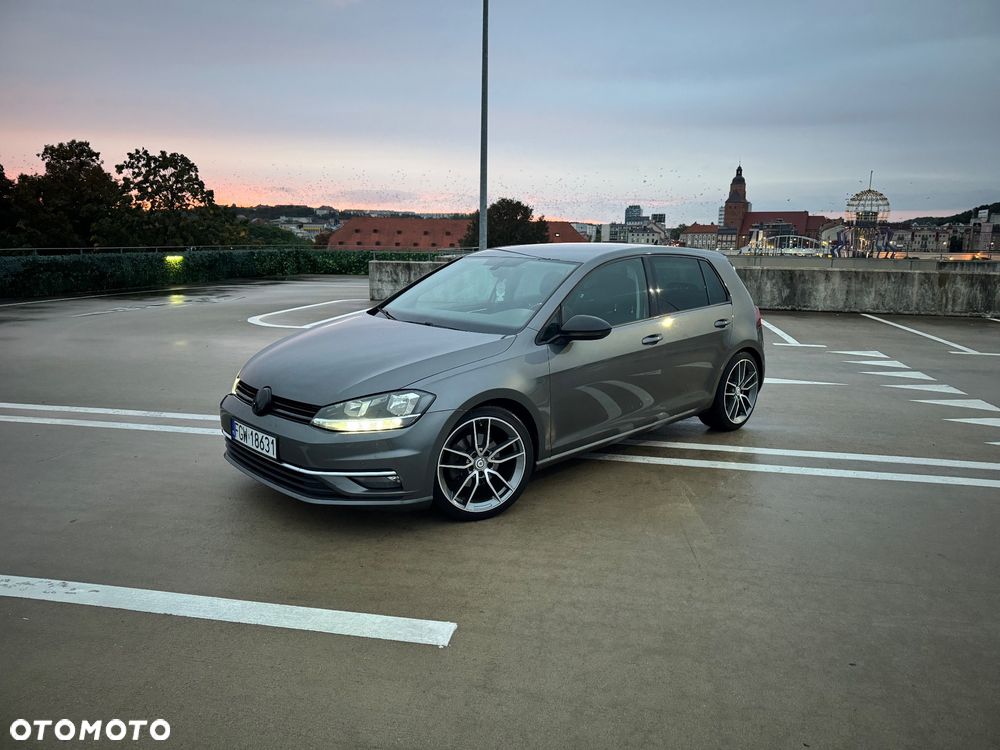 Volkswagen Golf - 14