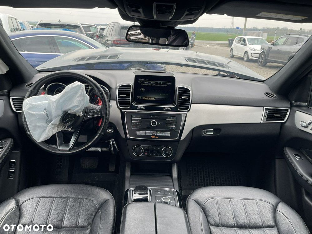 Mercedes-Benz GLE 350 d 4Matic 9G-TRONIC AMG Line - 9