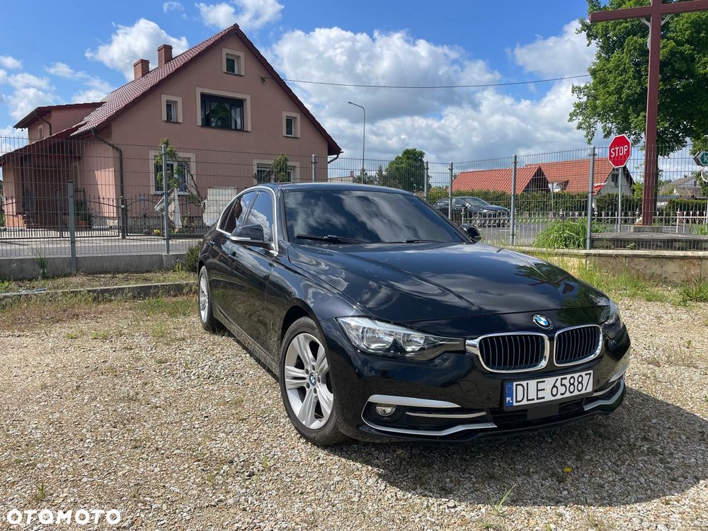 BMW Seria 3 330e iPerformance Sport Line - 1