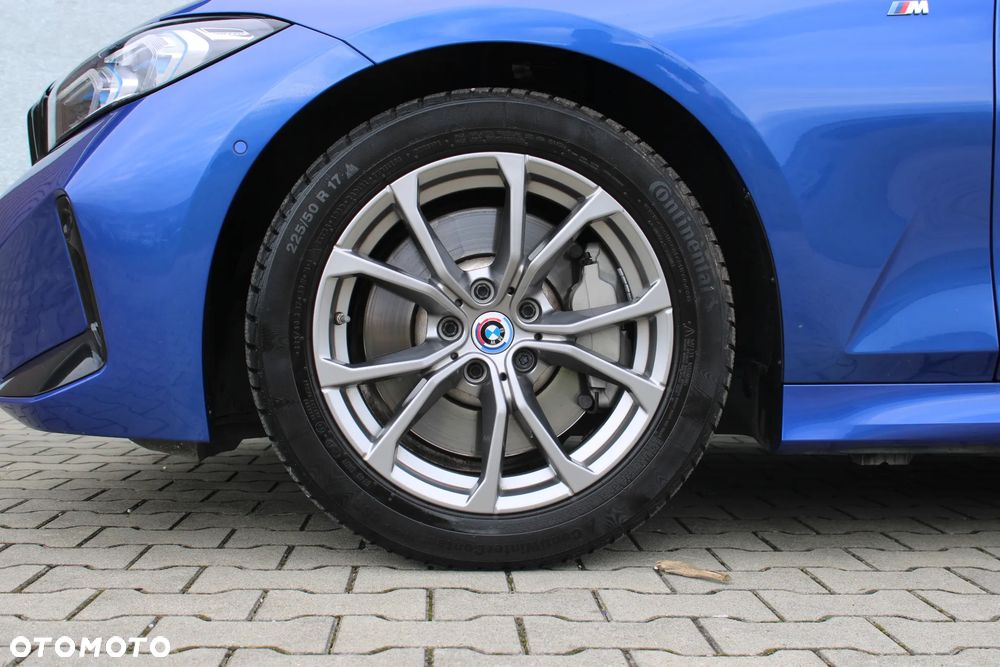 BMW Seria 3 330i xDrive M Sport sport - 11