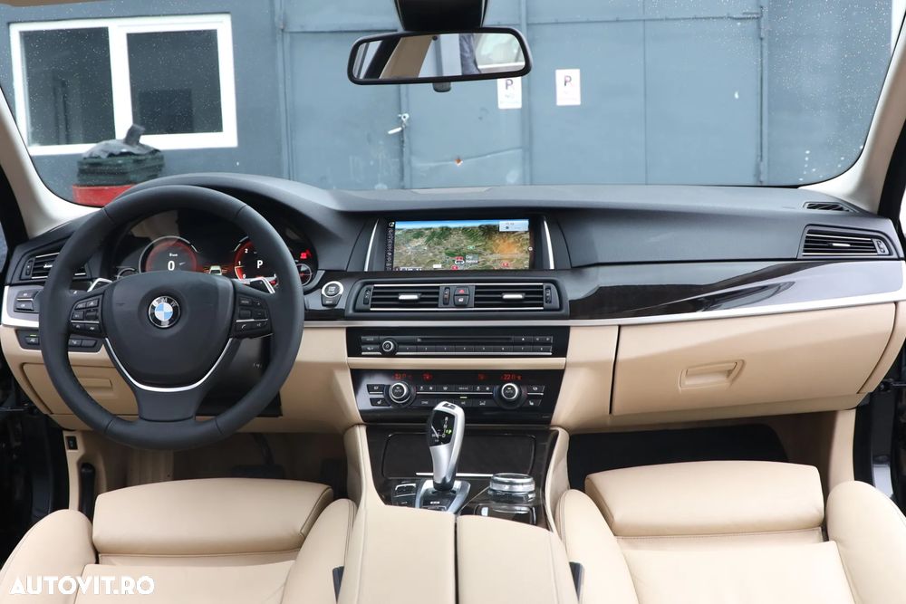 BMW Seria 5 520d Aut. Luxury Line - 15