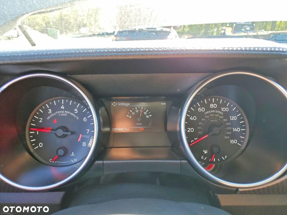 Ford Mustang 5.0 V8 GT - 10