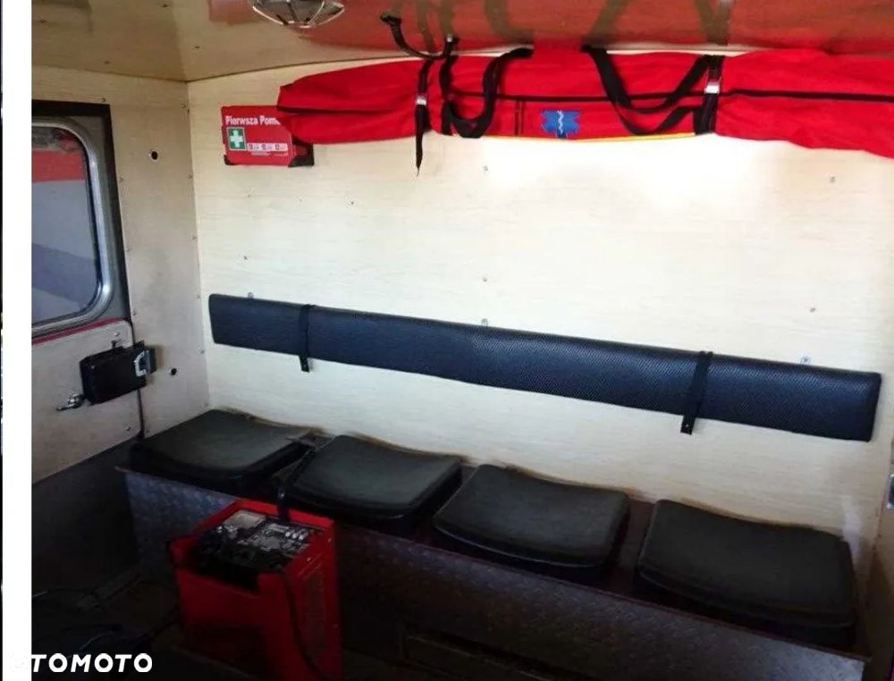 Mercedes-Benz 709 - 2