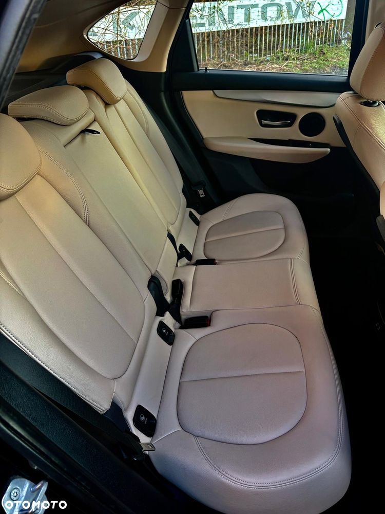 BMW Seria 2 218i - 19