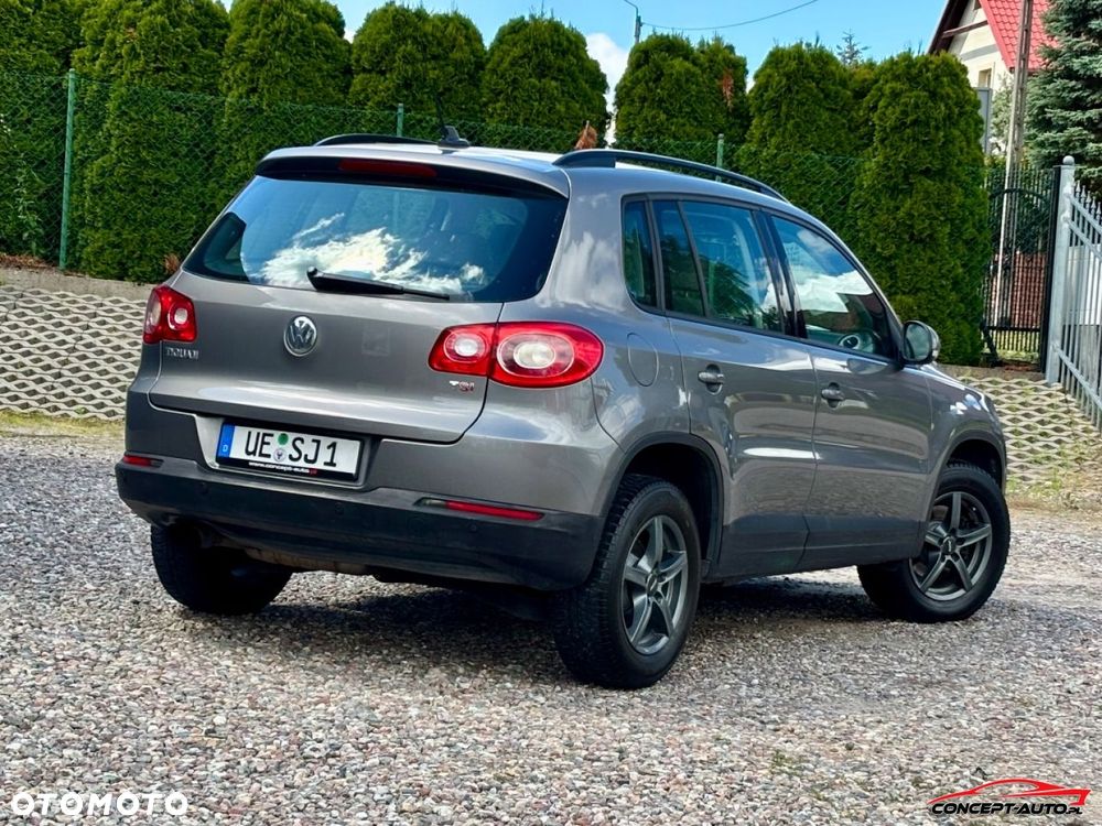 Volkswagen Tiguan - 8