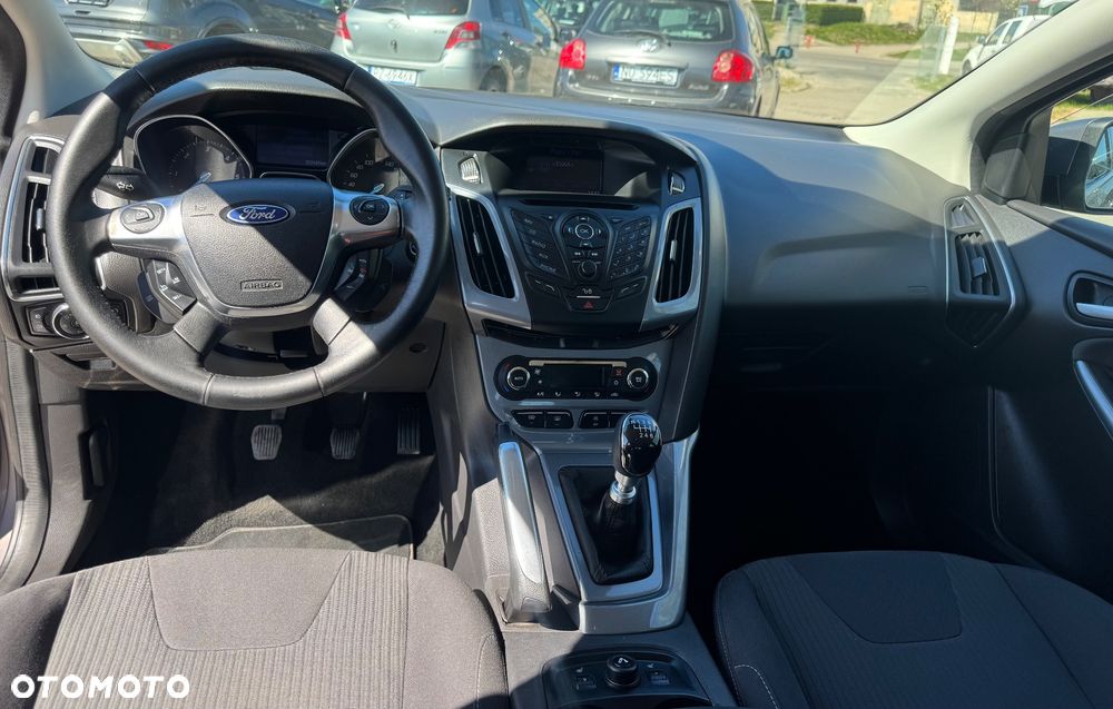 Ford Focus 1.6 TDCi DPF Titanium - 11