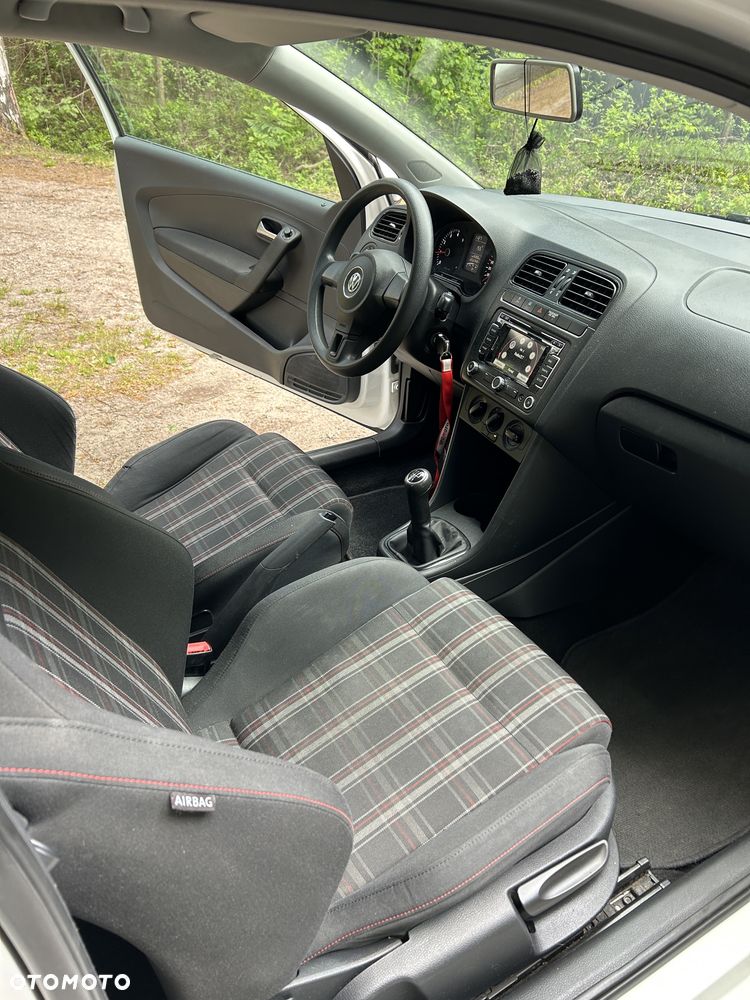 Volkswagen Polo - 4