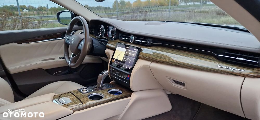 Maserati Quattroporte - 13