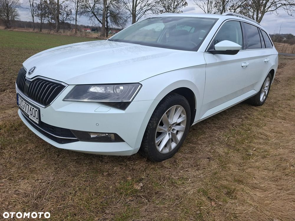 Skoda Superb 2.0 TDI DSG Premium Edition - 2