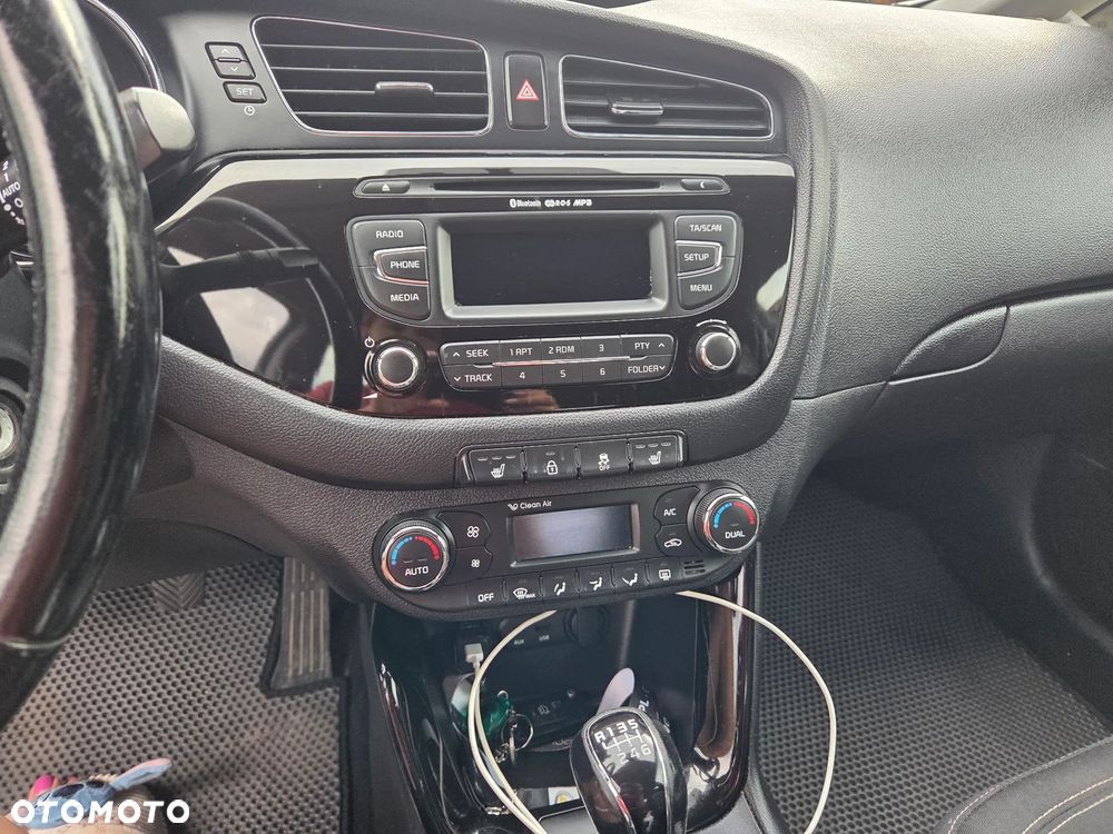 Kia Ceed - 6