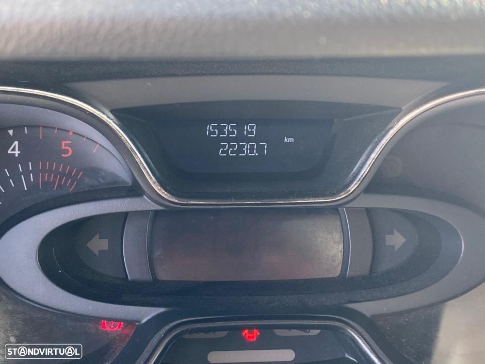 Renault Captur 1.5 dCi - 10